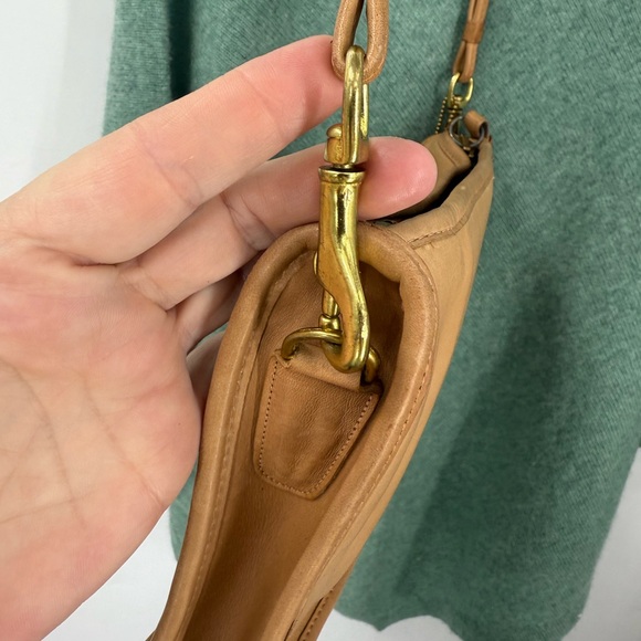 Coach classic vintage 1970s in light beech tan leather shoulder/clutch purse - Picture 8 of 16